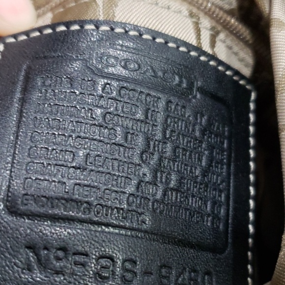 Authentic Coach cross body - Picture 3 of 3